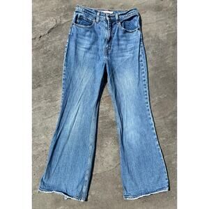 ✨ Levi’s Premium 70s High Flare "Big E" Distressed Jeans 27 ✨